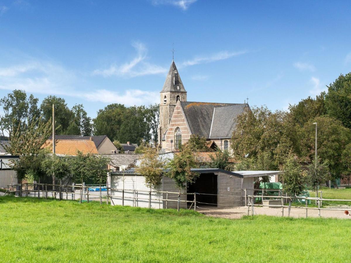 Stunning Holiday Home In Oombergen With Terrace And Garden Zottegem Eksteriør bilde
