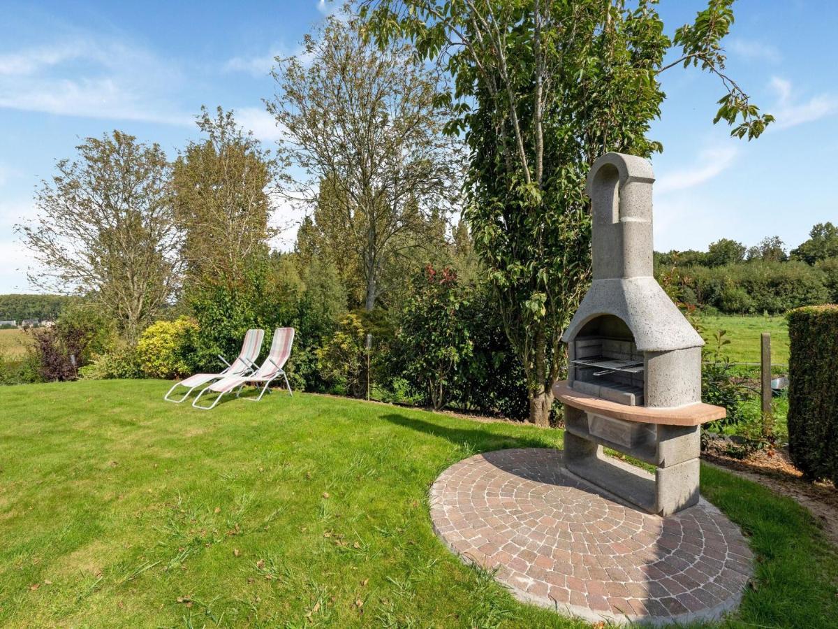 Stunning Holiday Home In Oombergen With Terrace And Garden Zottegem Eksteriør bilde