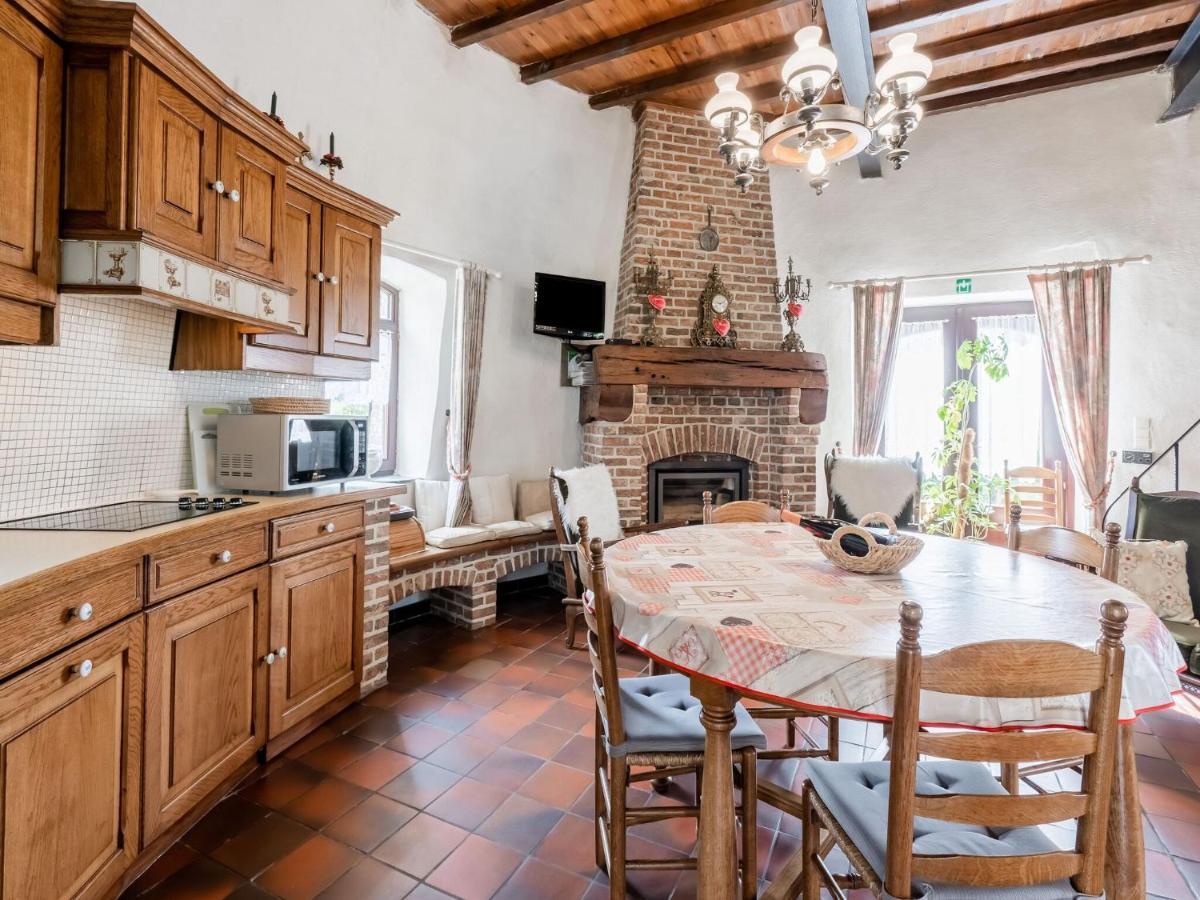 Stunning Holiday Home In Oombergen With Terrace And Garden Zottegem Eksteriør bilde